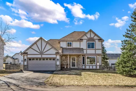 18745 39th Ave N, Plymouth, MN 55446