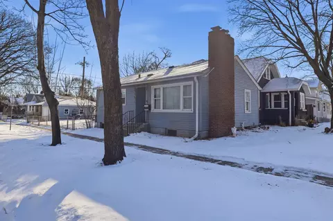 1064 Rose Ave E, Saint Paul, MN 55106