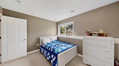 Bedroom - 190 Red School Ln, Kellogg, MN 55945 photo 2 of 5