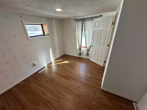Bedroom - 511 3rd St NE, Saint Cloud, MN 56304 photo 2 of 2