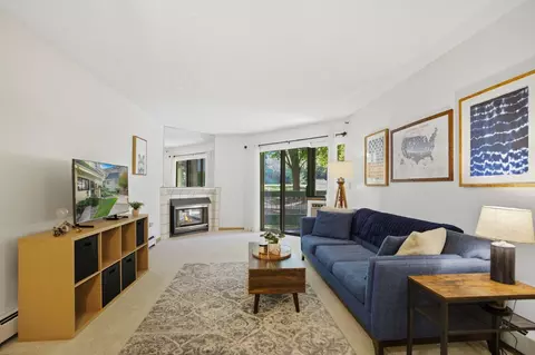 7622 York Ave S #1110, Edina, MN 55435