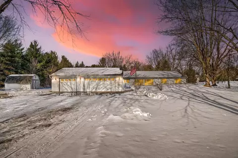 17 Marvy St, Circle Pines, MN 55014