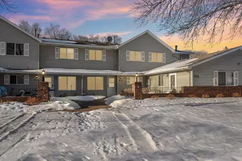 4205 Centerville Rd, Vadnais Heights, MN 55127