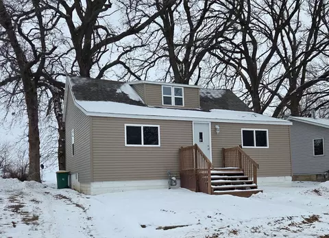 108 Maple St, Jackson, MN 56143