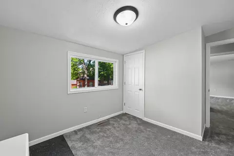 Bedroom - 108 Maple St, Jackson, MN 56143 photo 4 of 9