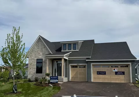 4003 Arbor Dr, Woodbury, MN 55129