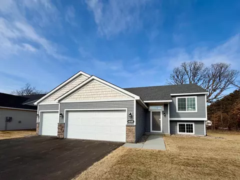 6640 Granby St, North Branch, MN 55056