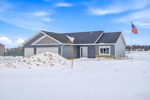 8594 Dolphin Rd, Princeton, MN 55371
