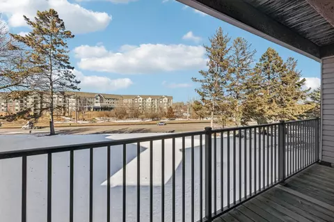 Exterior - 3425 Golfview Dr #216, Eagan, MN 55123 photo 2 of 4