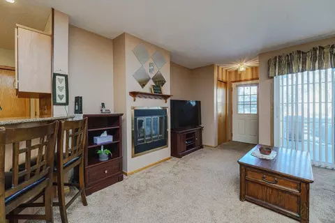 13154 Meadowood Curv NW #10NW, Coon Rapids, MN 55448