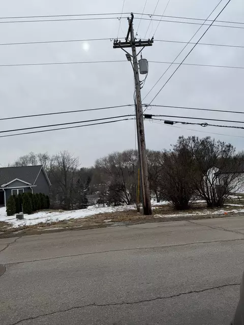 402 20th St SW, Rochester, MN 55902