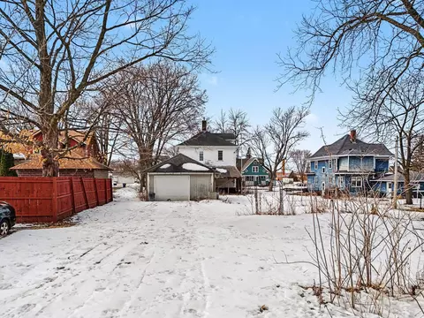 Exterior - 609 Forest St, Kenyon, MN 55946 photo 2 of 3