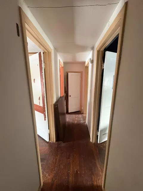 Entry Way - 109 E 9th St, Morris, MN 56267 photo 1 of 1