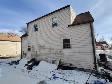 Exterior - 109 E 9th St, Morris, MN 56267 photo 2 of 2