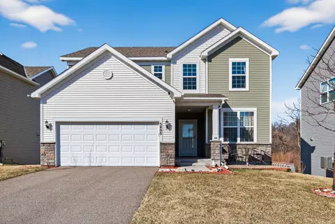 5490 Annapolis Ln N, Plymouth, MN 55446