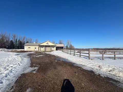 Exterior - 37485 155th Ave, Eagle Bend, MN 56446 photo 5 of 9