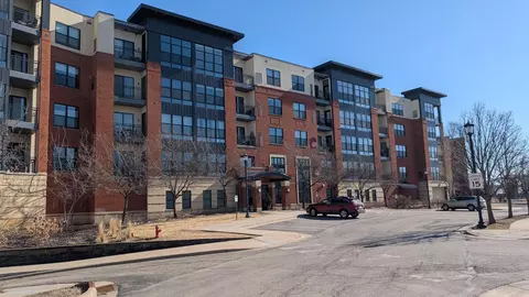 101 Saint Olaf Ave #413, Northfield, MN 55057