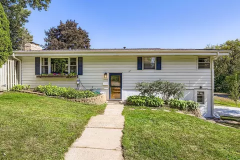 1400 Florida Ave N, Golden Valley, MN 55427