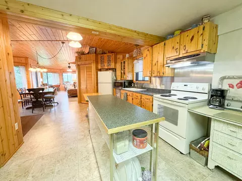 702 E Beech Ave, Fergus Falls, MN 56537 photo 6
