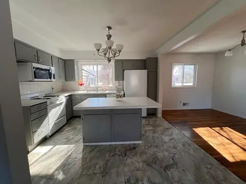Kitchen - 2002 Diffley Rd, Eagan, MN 55122 photo 1 of 2
