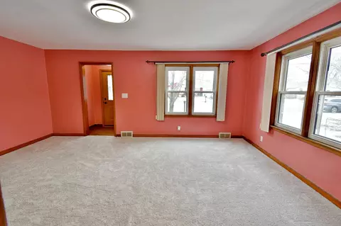 Living - 1045 33rd Ave N, Saint Cloud, MN 56303 photo 3 of 5