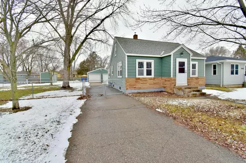 Exterior - 1045 33rd Ave N, Saint Cloud, MN 56303 photo 3 of 7