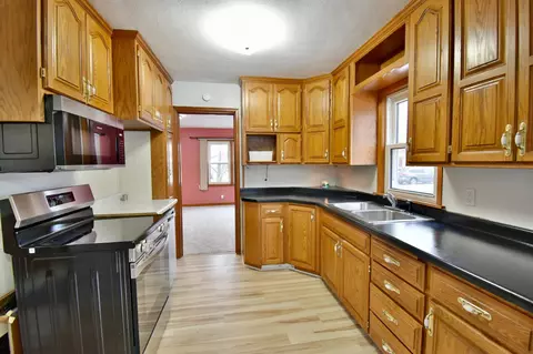 Kitchen - 1045 33rd Ave N, Saint Cloud, MN 56303 photo 1 of 7