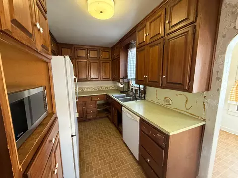Kitchen - 209 Park Ave W, Pine River, MN 56474 photo 2 of 2