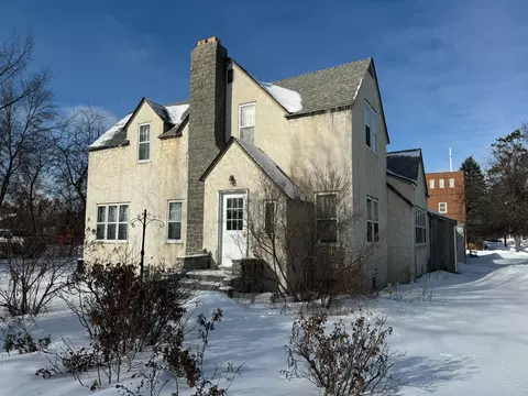 209 Park Ave W, Pine River, MN 56474