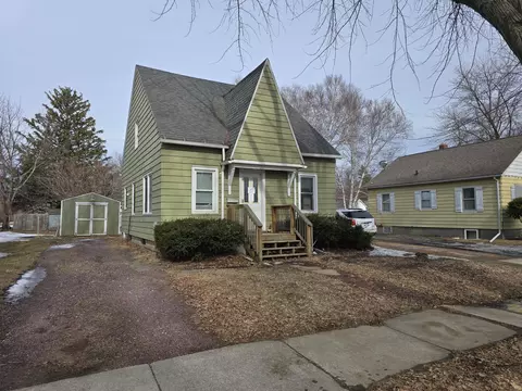 117 E 11th St, Fairmont, MN 56031