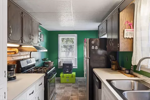 Kitchen - 5206 Drummond Rd, Mound, MN 55364 photo 1 of 4