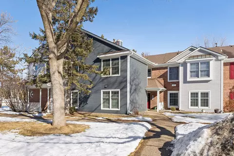 10905 S Rhode Island Ave S, Bloomington, MN 55438