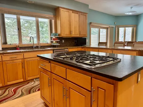 Kitchen - 3161 Blackheath Dr, Saint Cloud, MN 56301 photo 5 of 10
