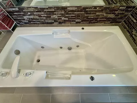 Bath - 3161 Blackheath Dr, Saint Cloud, MN 56301 photo 7 of 11