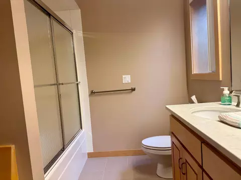 Bath - 3161 Blackheath Dr, Saint Cloud, MN 56301 photo 9 of 11