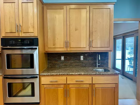 Kitchen - 3161 Blackheath Dr, Saint Cloud, MN 56301 photo 7 of 10
