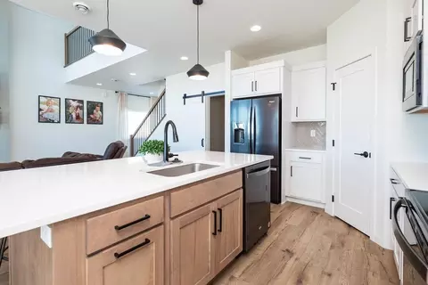 Kitchen - 102 Lindsey Ct, Mapleton, ND 58059 photo 3 of 4