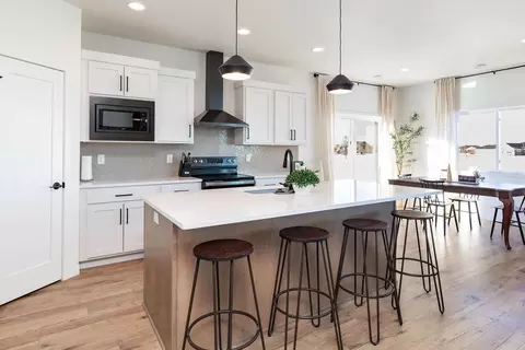 Kitchen - 102 Lindsey Ct, Mapleton, ND 58059 photo 4 of 4