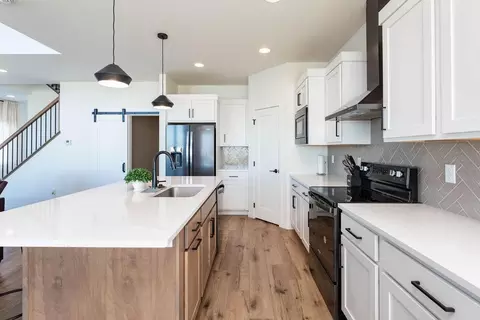 Kitchen - 102 Lindsey Ct, Mapleton, ND 58059 photo 2 of 4