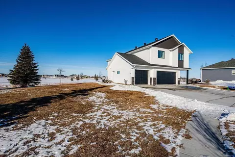 Exterior - 102 Lindsey Ct, Mapleton, ND 58059 photo 3 of 5