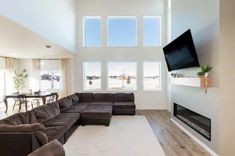 Living - 102 Lindsey Ct, Mapleton, ND 58059 photo 1 of 2