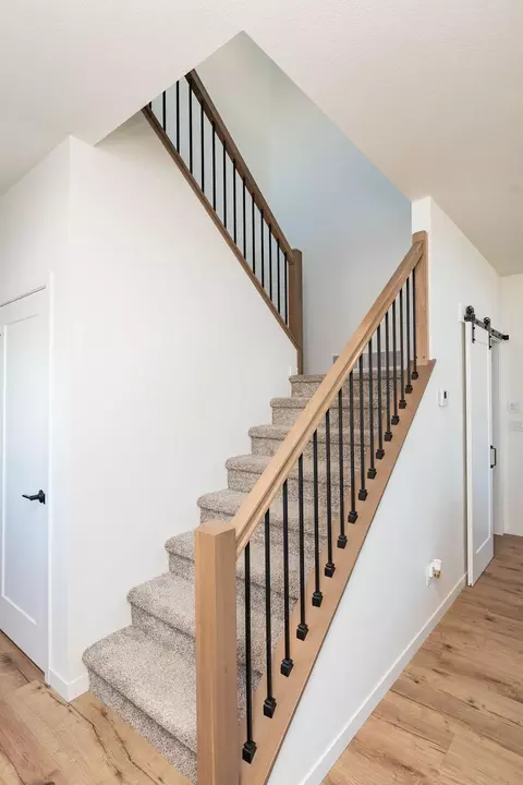 Entry Way - 102 Lindsey Ct, Mapleton, ND 58059 photo 3 of 4