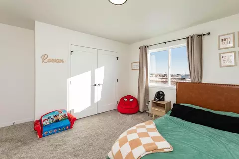 Bedroom - 102 Lindsey Ct, Mapleton, ND 58059 photo 4 of 5