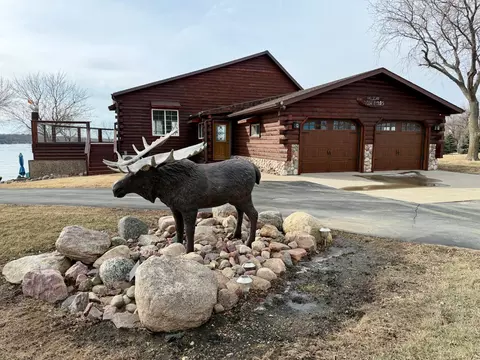 11 Lime Lake Dr, Avoca, MN 56114 photo 2