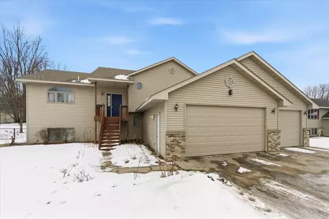 701 E Beaver St, Belle Plaine, MN 56011