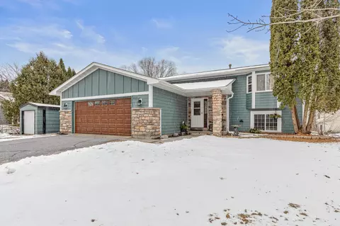 6131 Egg Lake Rd N, Hugo, MN 55038