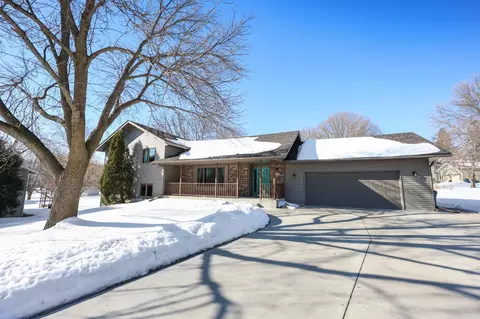 1401 4 12 Ave N, Sauk Rapids, MN 56379