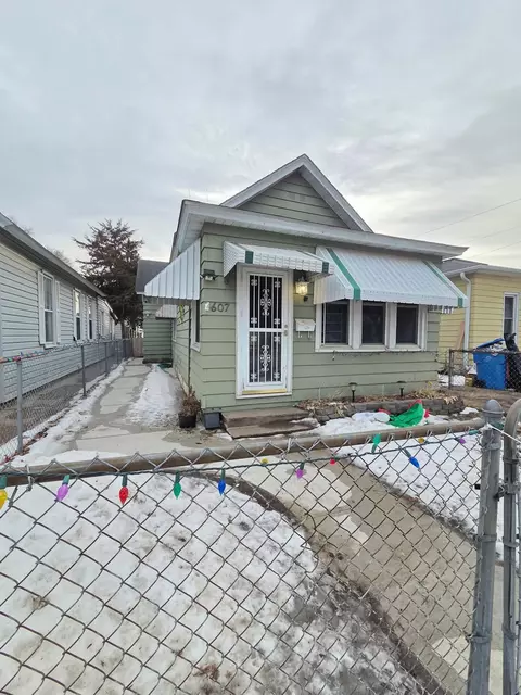 607 E 2nd St, Winona, MN 55987