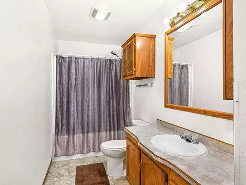 Bath - 63 S Elder Dr, Duluth, MN 55810 photo 2 of 2