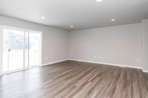 Living - 6826 Thomas St, Horace, ND 58047 photo 5 of 6